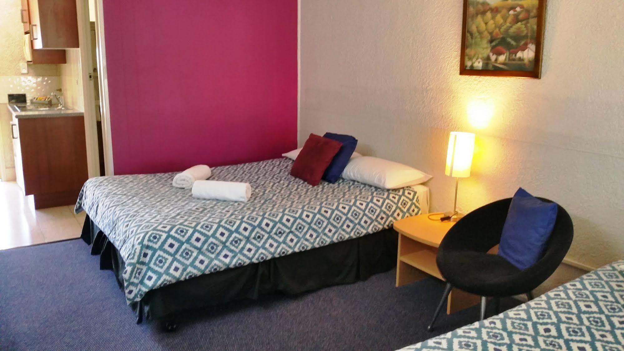 Bundaberg Coral Villa Motor Inn Extérieur photo