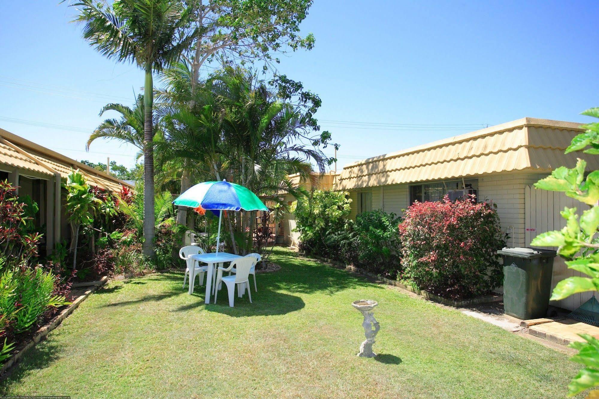 Bundaberg Coral Villa Motor Inn Extérieur photo