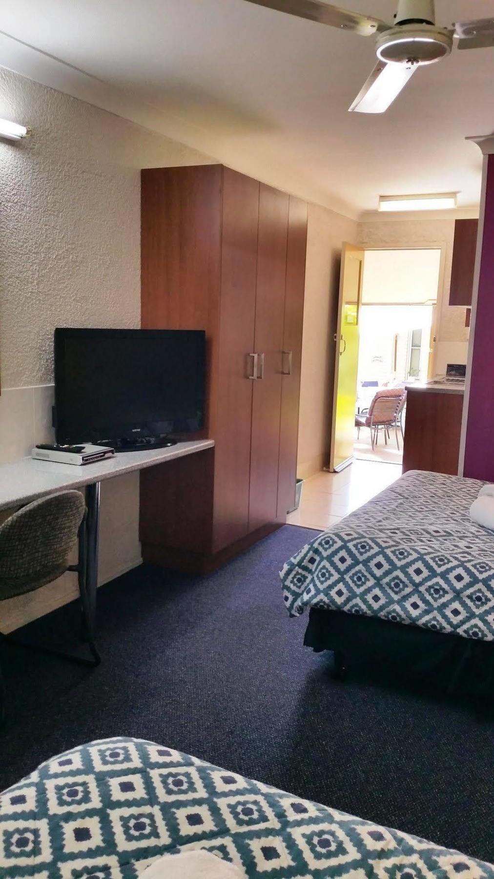Bundaberg Coral Villa Motor Inn Extérieur photo