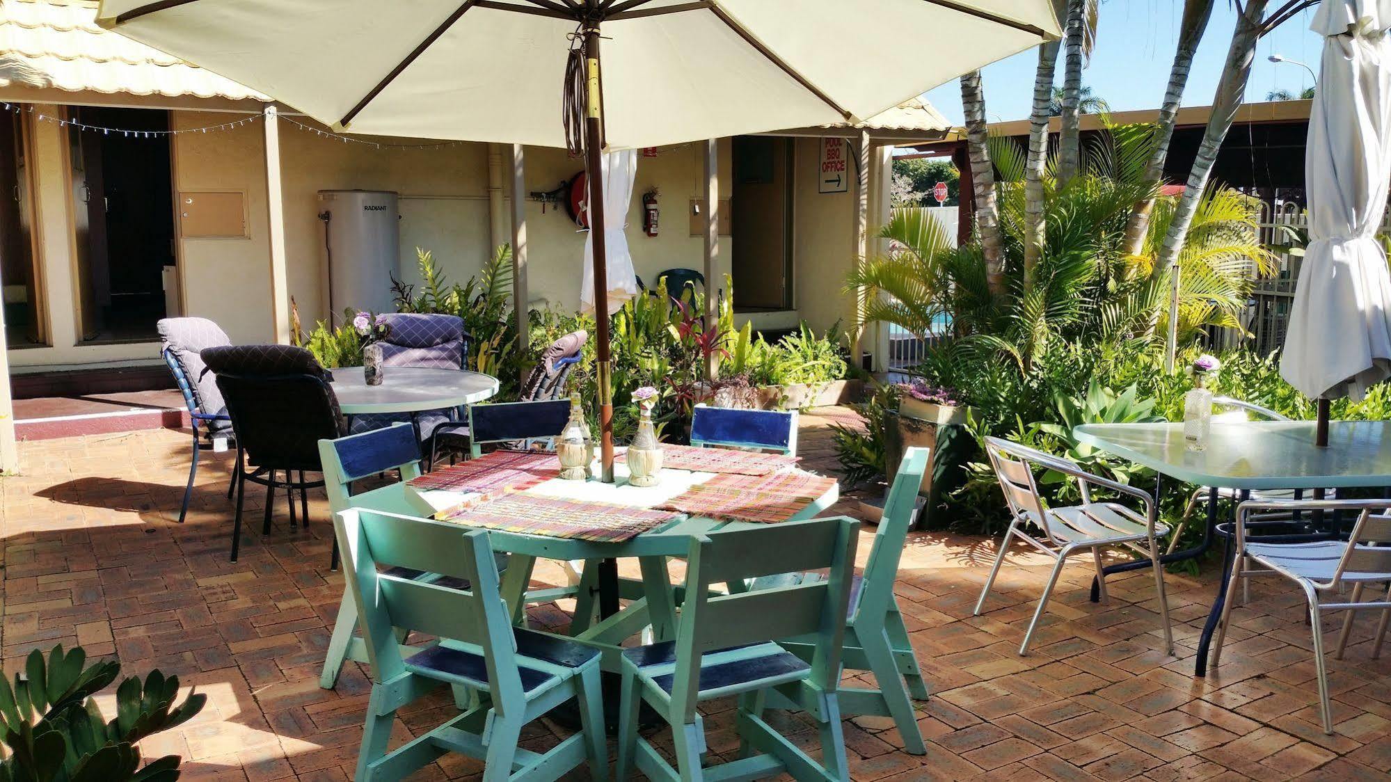 Bundaberg Coral Villa Motor Inn Extérieur photo