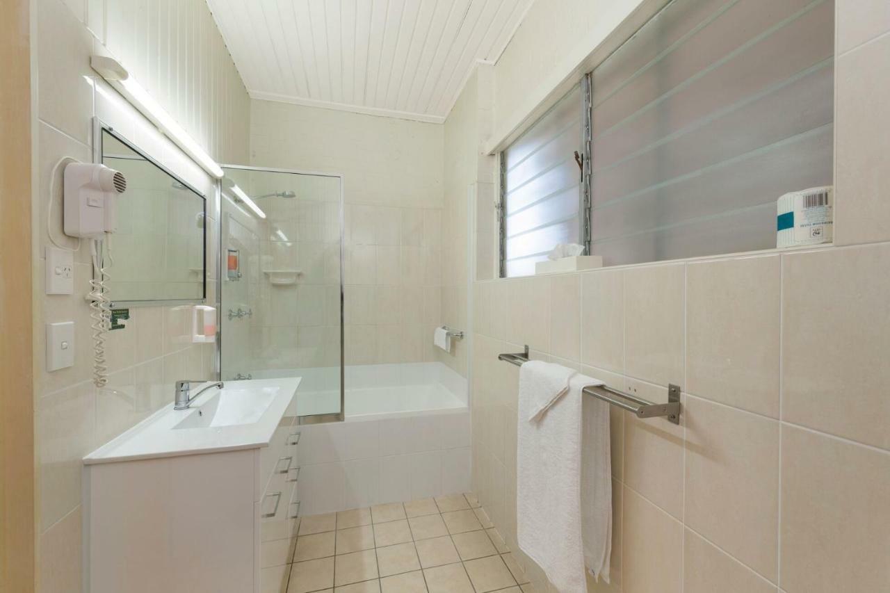 Bundaberg Coral Villa Motor Inn Extérieur photo